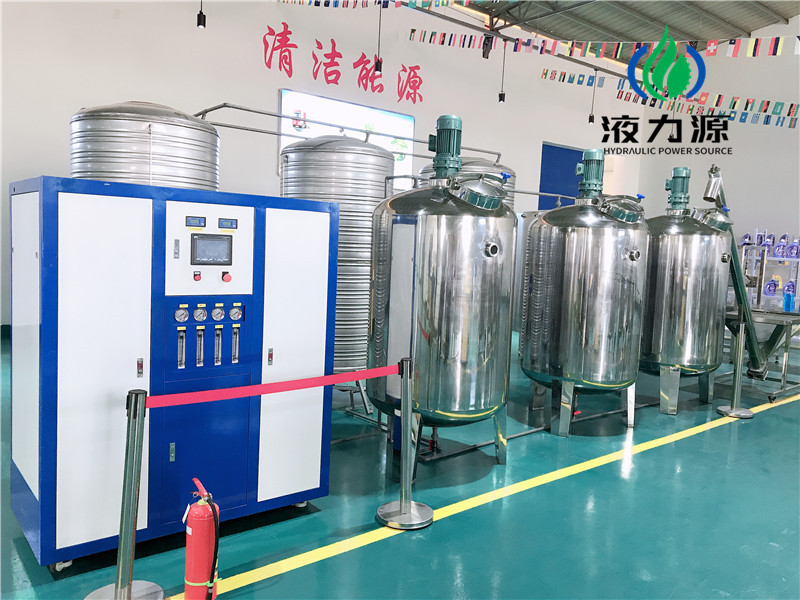 車(chē)用尿素生產(chǎn)設(shè)備,防凍液設(shè)備,玻璃水設(shè)備,玻璃水生產(chǎn)設(shè)備,防凍液配方,車(chē)用尿素,車(chē)用尿素設(shè)備,玻璃水
